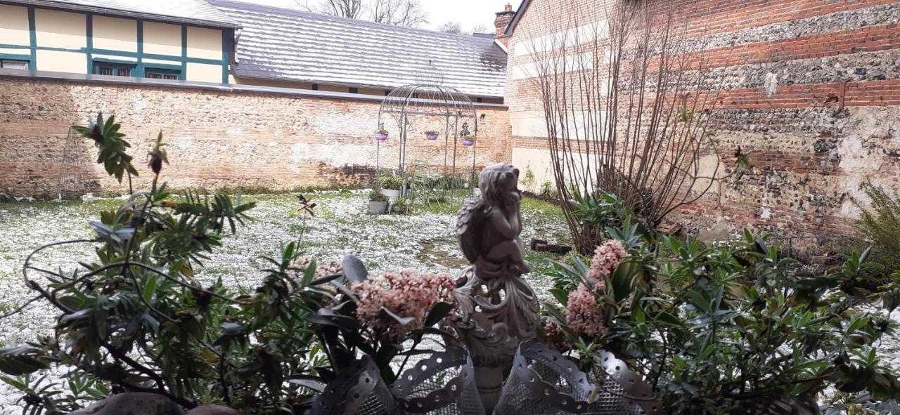 Maison D'Hotes Archangels Home Saint-Saëns Exteriér fotografie